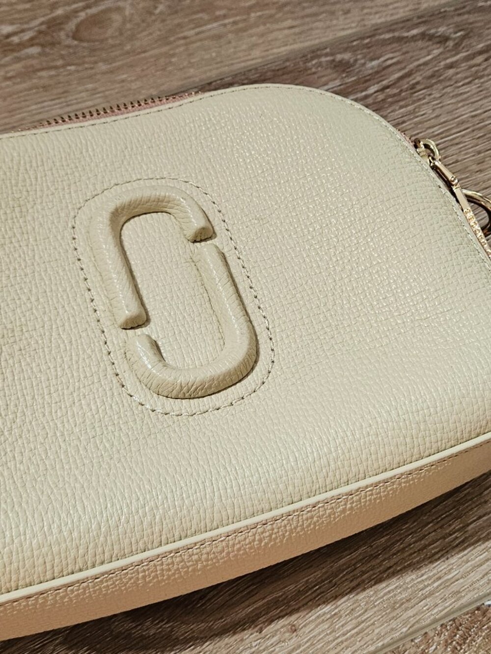 Marc Jacobs Shutters Camera Bag View 2